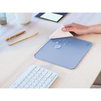 Logitech Studio Series - Alfombrilla de ratón - base de goma antideslizante, fácil deslizamiento, superficie resistente a salpicaduras - Celeste