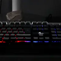 Teclado para Gaming Xtech XTK-510S - Español - Iluminación LED Multi-color con efectos de luz - Conexión USB inmediata - Descansa-palmas integrado con acabado texturizado
